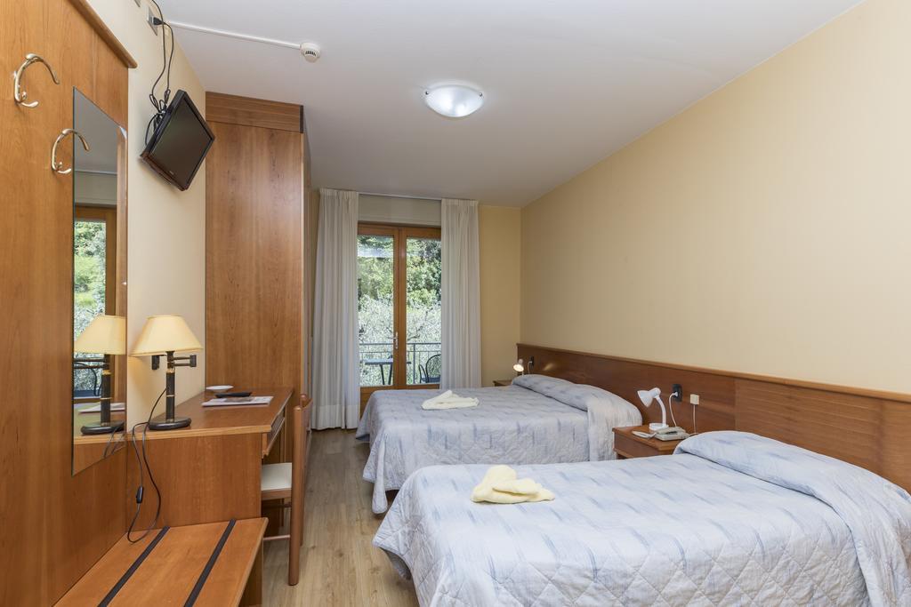 Garni Casa Rabagno Hotel Malcesine Bagian luar foto
